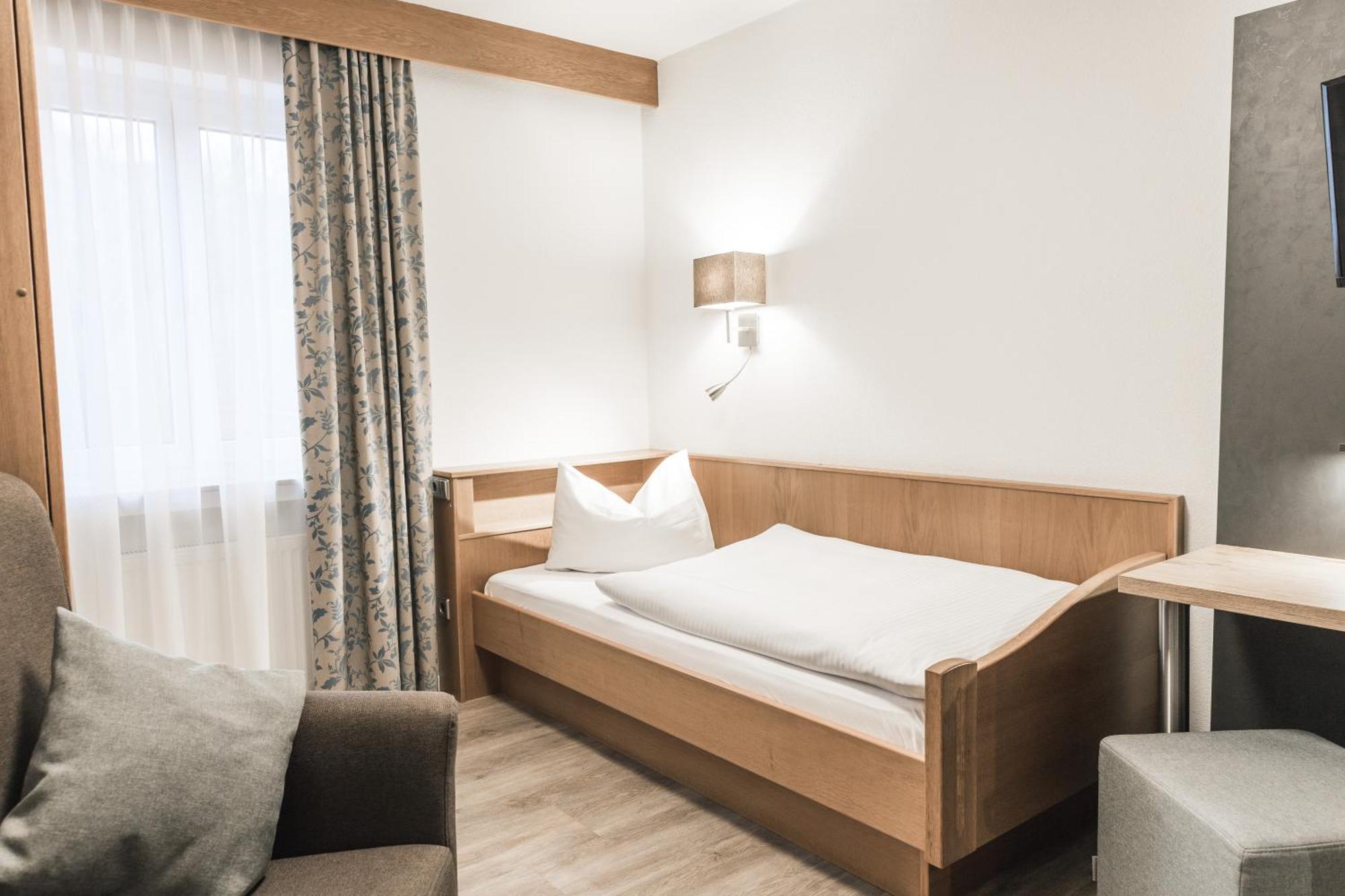 Fremdingen Landhotel Waldeck מראה חיצוני תמונה